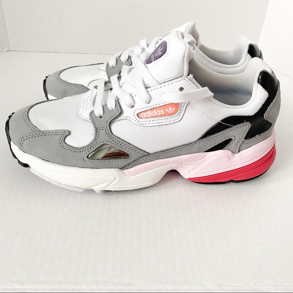 adidas falcon size 8